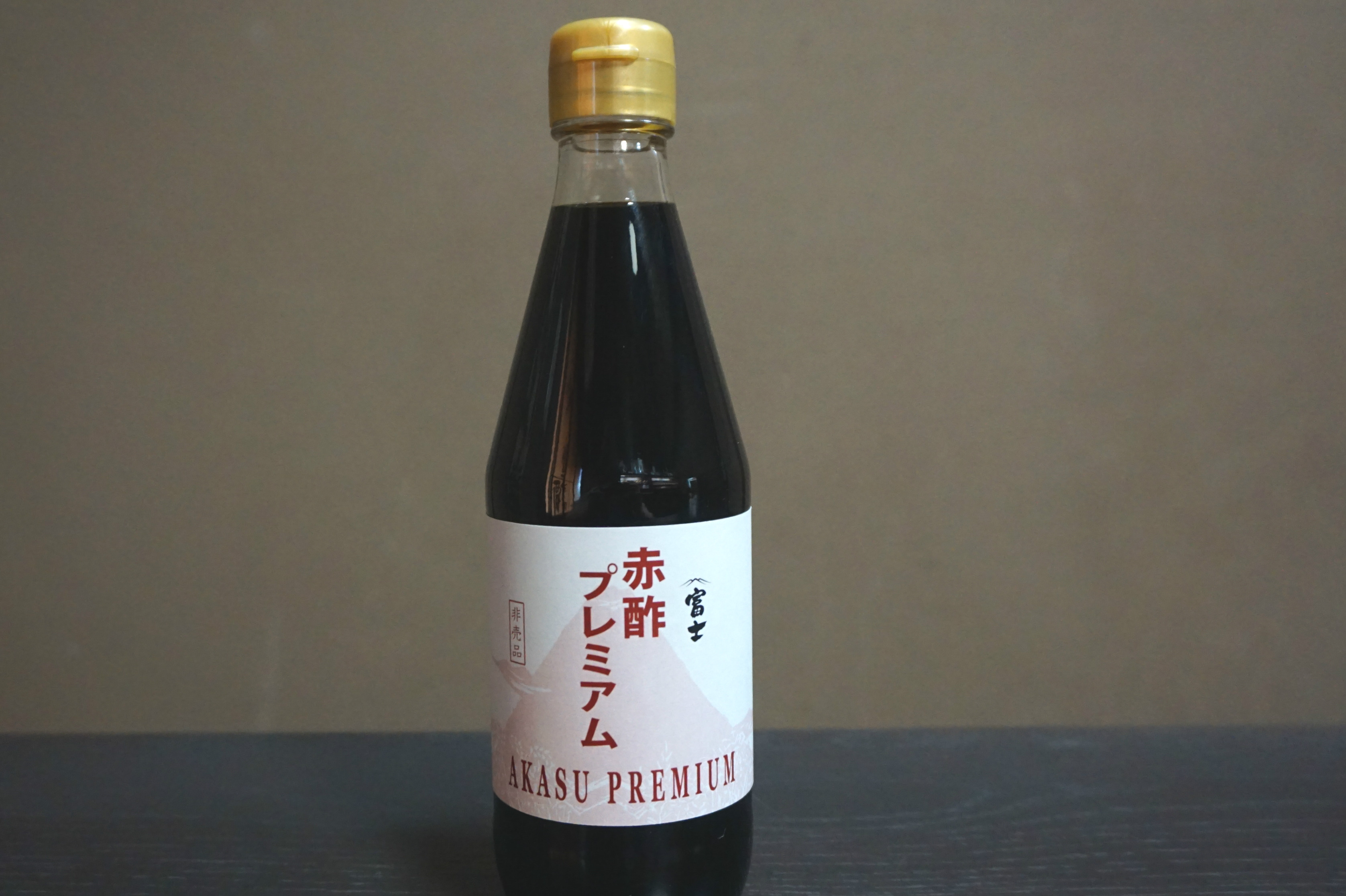 Iio Jozo's Akasu, the best and only long-aged sake lees vinegar in Japan. Credit: Copyright 2016 Hiroko Shimbo